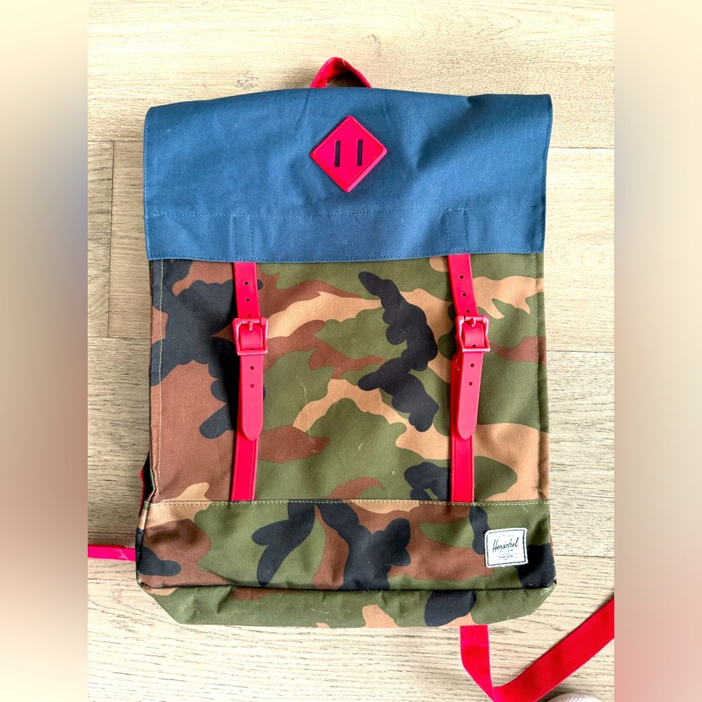 Herschel Camo Bag